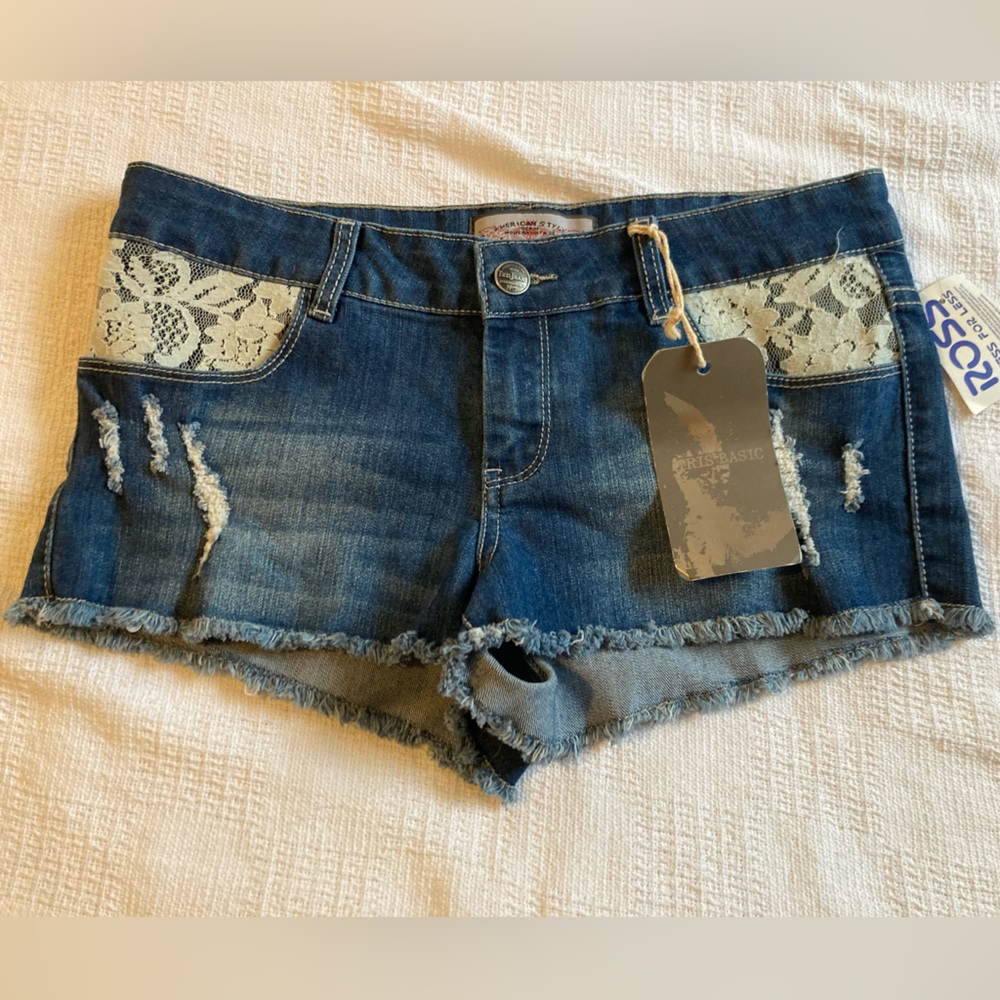 Iris Basic | Jean Shorts | New with Tags | XL Size